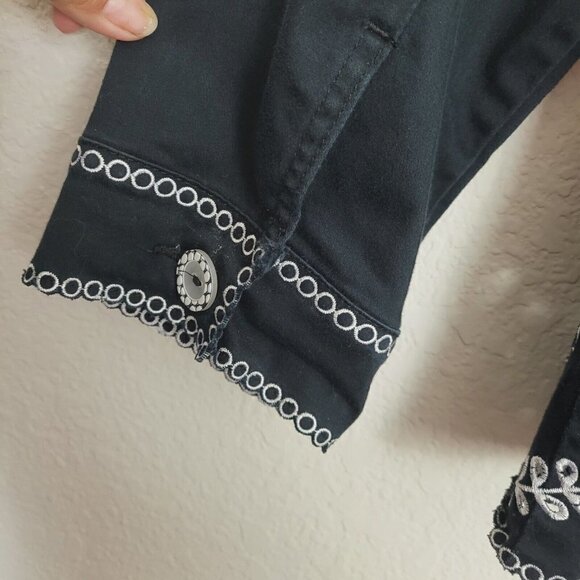 Very Vera Sz Large Shacket Short Black Embroidered Eyelet 3/4 Sleeve Mature EUC - Picture 7 of 11